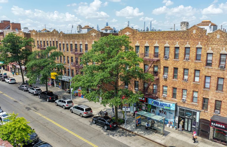 25-12 STEINWAY STREET